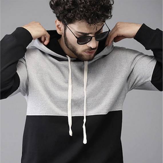 https://dropstyles.in/products/men-black-grey-colourblocked-hooded-sweatshirt