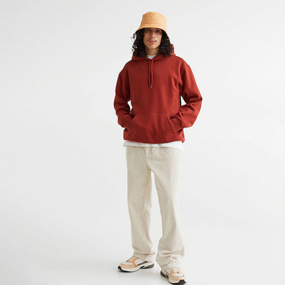 https://dropstyles.in/products/men-relaxed-fit-hoodie