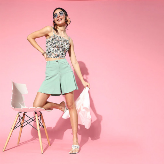 https://dropstyles.in/products/women-green-shorts