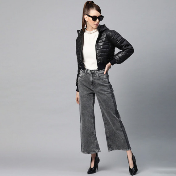 https://dropstyles.in/products/women-black-solid-cropped-puffer-jacket
