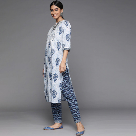 https://dropstyles.in/products/women-white-paisley-motifs-printed-pure-cotton-kurta-with-trousers-with-dupatta