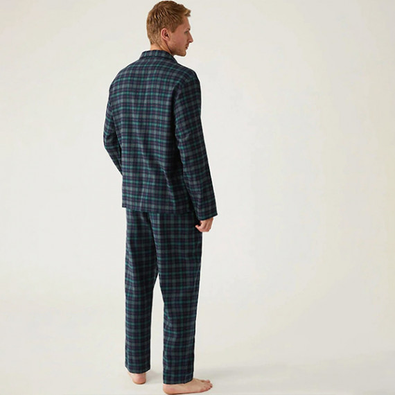 https://dropstyles.in/products/men-green-blue-checked-night-suit