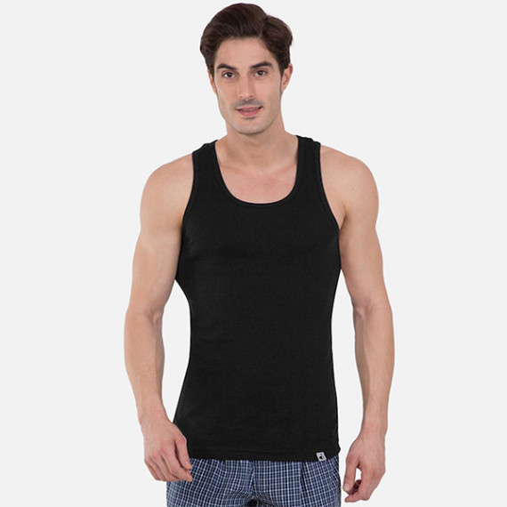 https://dropstyles.in/products/men-black-solid-racer-back-innerwear-vest-9922-0105