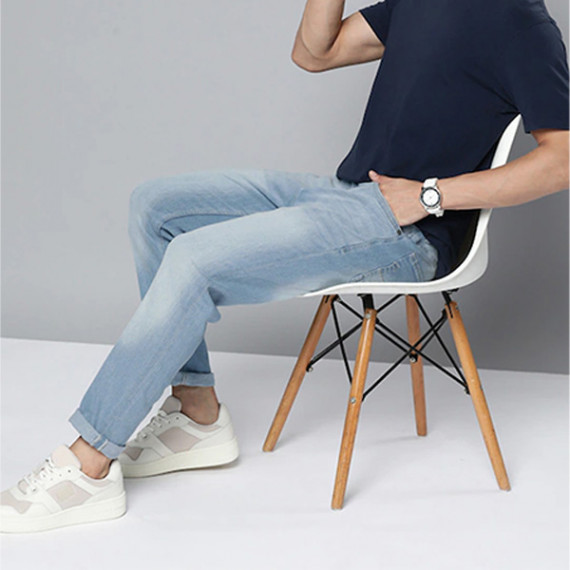 https://dropstyles.in/products/men-blue-slim-tapered-fit-light-fade-stretchable-jeans